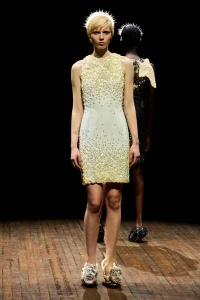 Look 49